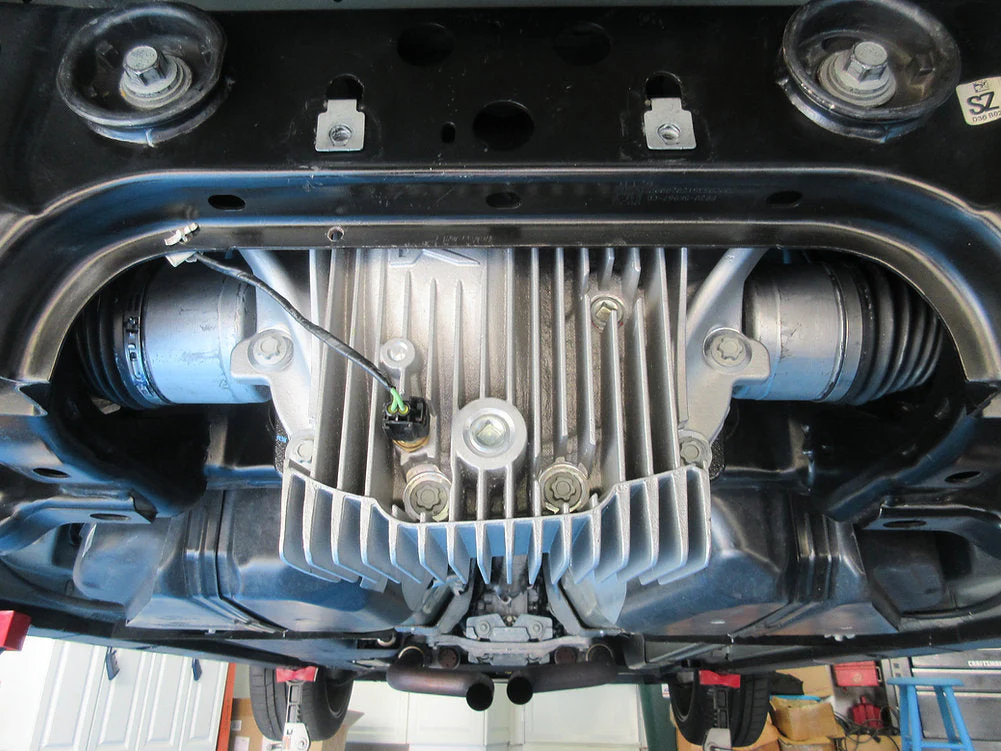 FluiX Finned Differential Oil Cooler Cover for Mustang 2015-23 | #NEM4004 - Image 3