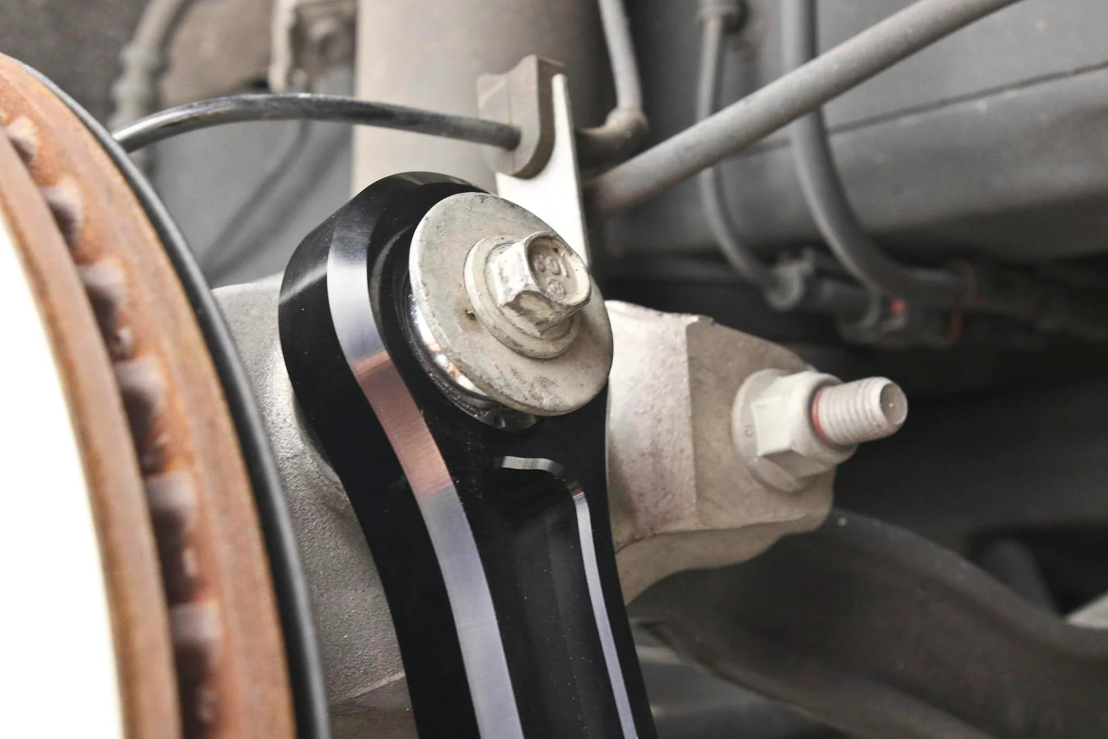 Vertical Link Rear Lower Control Arms (Spherical) for Mustang 2015-23 | #TCA045 | BMR - Image 3