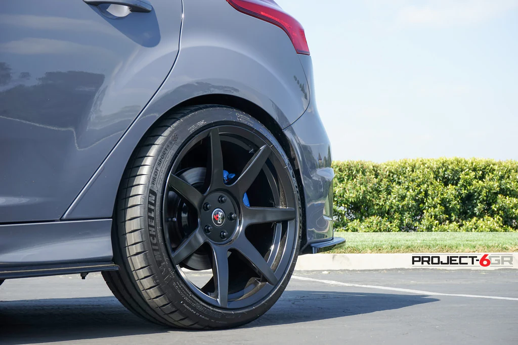 Type 'SEVEN' Wheels Set of 4 (Gloss Black) 19x9.5" for Focus RS | #6GR-SEVEN1995510642GB633 | Project 6GR - Image 13