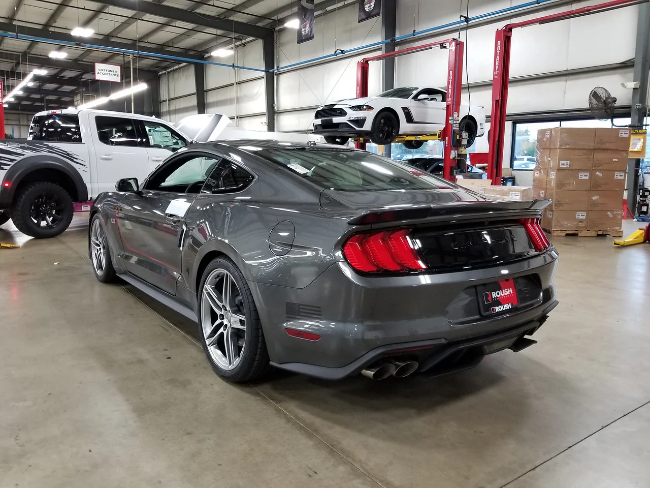 Rear Spoiler (Matte Black) for Ford Mustang 2015-23 | #422064 | Roush - Image 11