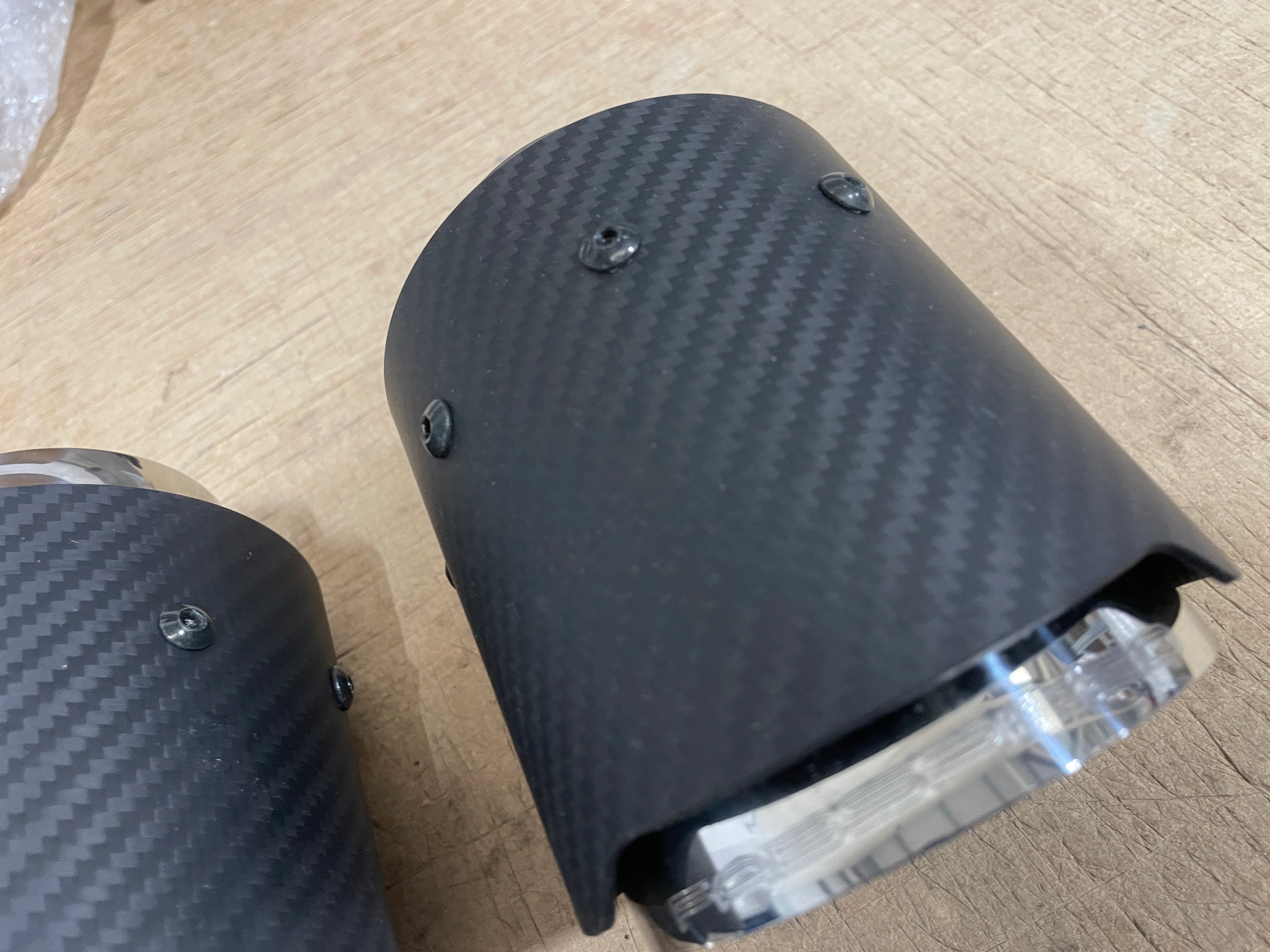 Porsche Fabspeed Carbon Fibre Deluxe Quad Style Tips Scratch & Dent #SDFSTIPSCF4 - Image 8